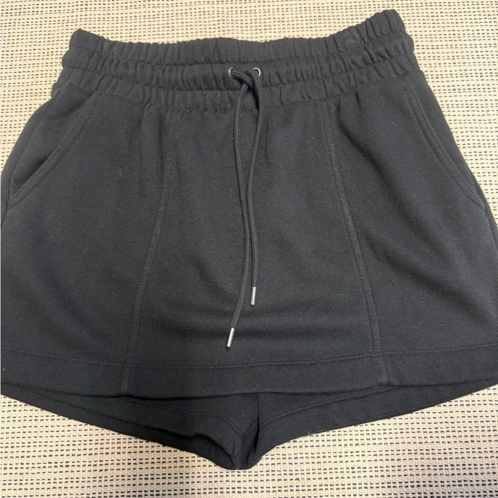 3/$20🍁SALE! Universal Thread Black Cotton Fleece Mini Skort